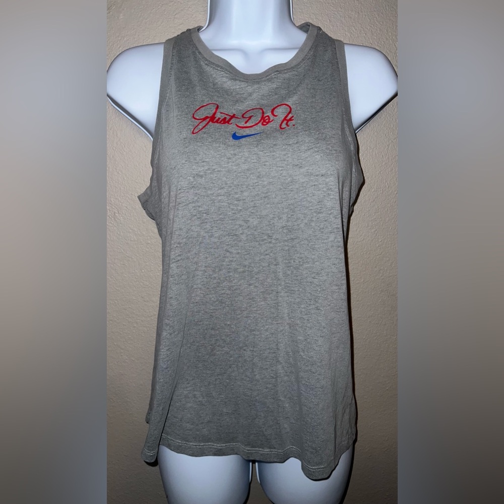 Women’s Small Nike Tank Top
